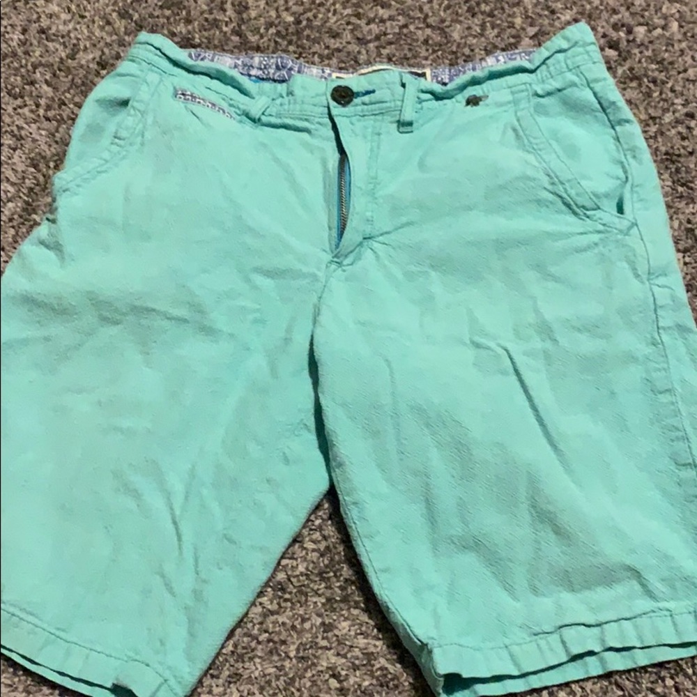 Men’s teal colored shorts
